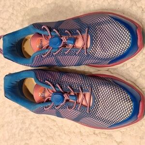 Womens Dr Comfort lace up sneakers size 9.5